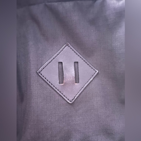 Toms Backpack - Picture 4 of 5